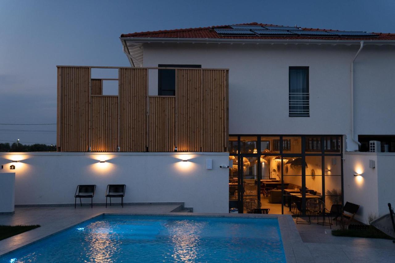 The Pines Boutique Villa - Vama Veche Bagian luar foto